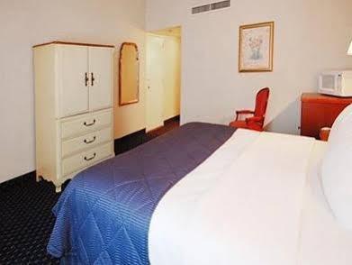 Clarion Hotel & Conference Center Northampton Zewnętrze zdjęcie